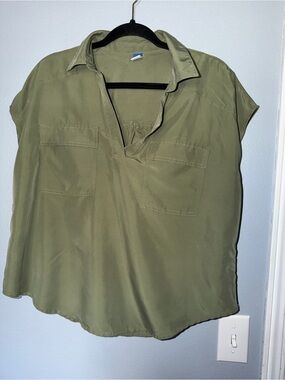 Old Navy Olive Utility V-Neck Short Sleeve Blouse